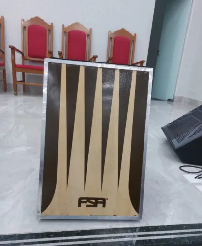 INSTRUMENTO MUSICAL CARRON