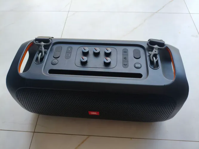 JBL On The Go