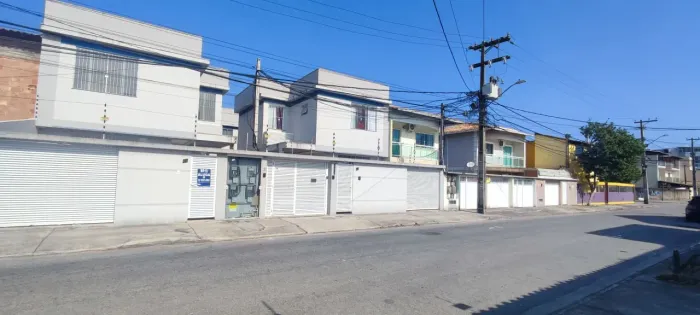 Casa independente no bairro Jardim Marilea perto da Rodovia com 03 suites