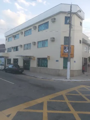 Apartamento no Centro com 2 quartos primeira locação em local nobre .