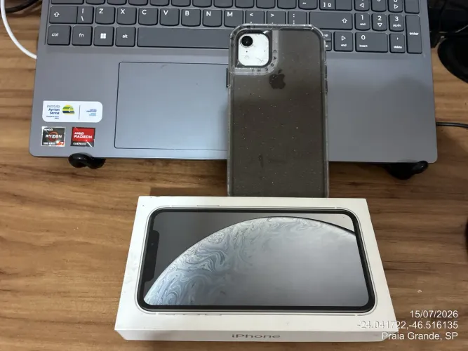 iPhone XR - 64gb