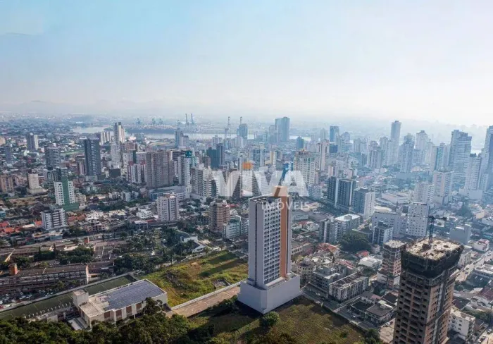 Apartamento com 43 metros privativos, 1 dormitório, 1 vaga, Bairro Fazenda - Itajaí/SC