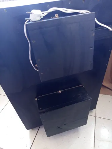 VENDO ESTUFA DE CULTIVO PARA PLANTAS 