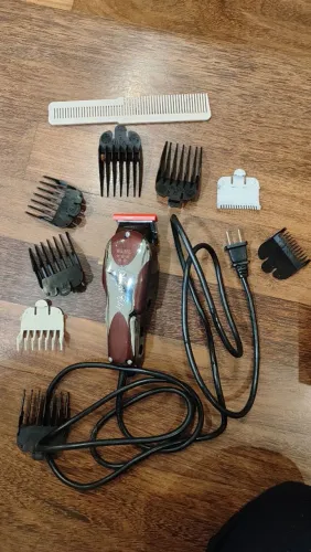 Máquina de cortar cabelo wahl professional magic clip