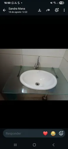 VENDE-SE CUBA COM BANCADA VIDRO