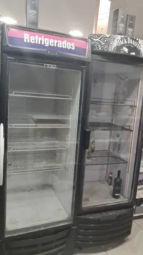 Geladeira expositora