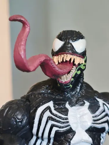 Venom Marvel Select Original