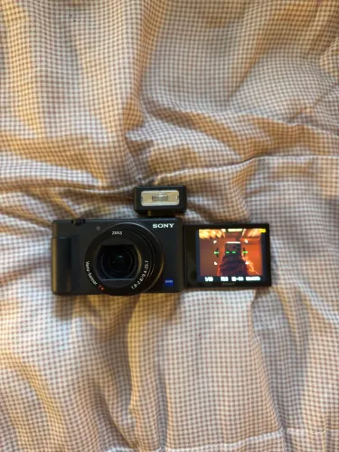 Camera Sony zv-1 usada na caixa completa com flash ulanzi