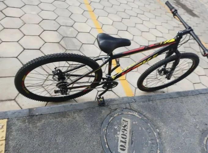 Bicicleta aro 29 com quadro tamanho 19 zero