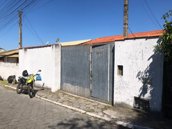 Alugo casa 