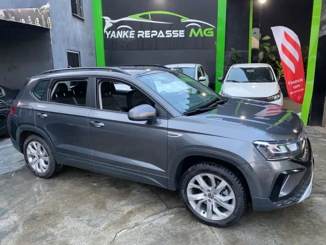 Volkswagen Taos 2021