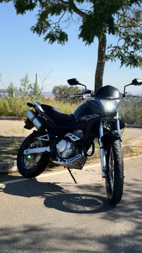 VENDO OU TROCO FALCON 400i