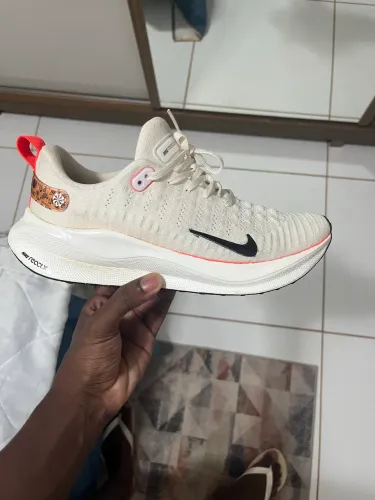 Tênis de corrida Nike Infinity Run 4