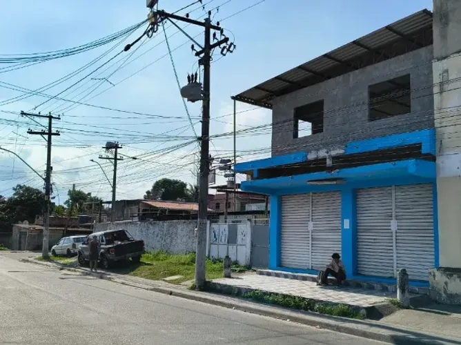 LOJA EM SÃO GONÇALO - PORTO DO ROSA - 110M2 + CASA 100M2 + TERRENO