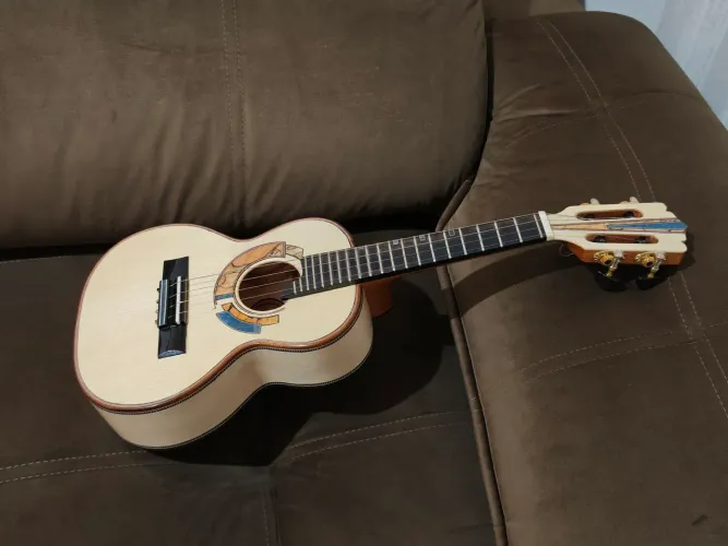 Cavaco Marcelus luthier faia