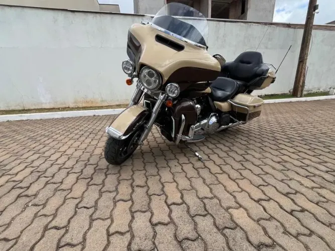 HARLEY-DAVIDSON ELECTRA GLIDE ULTRA LIMITED FLHTK 2014