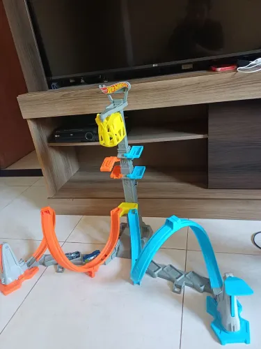 Brinquedo pista de carro Hot Wheels
