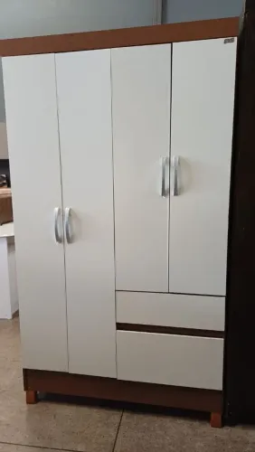 Guarda Roupa 4 portas