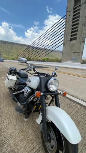 Suzuki Lc 1500 intruder 