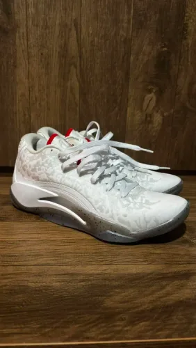 Nike Zion 3 Branco Novo Nunca Usado - Tam. 40