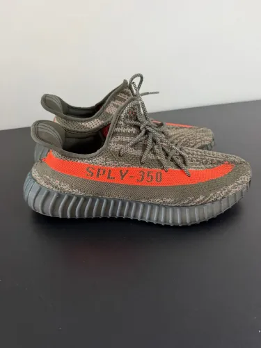 ADIDAS YEEZY V2 BELUGA