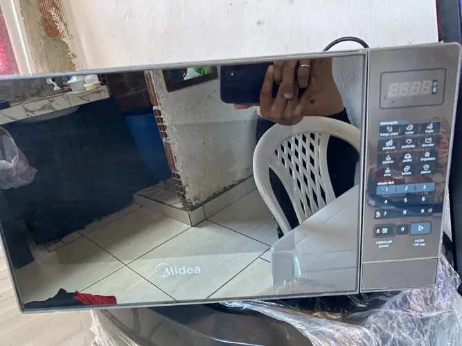 Vendo microondas que está com defeito 150,00