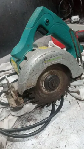 Makita