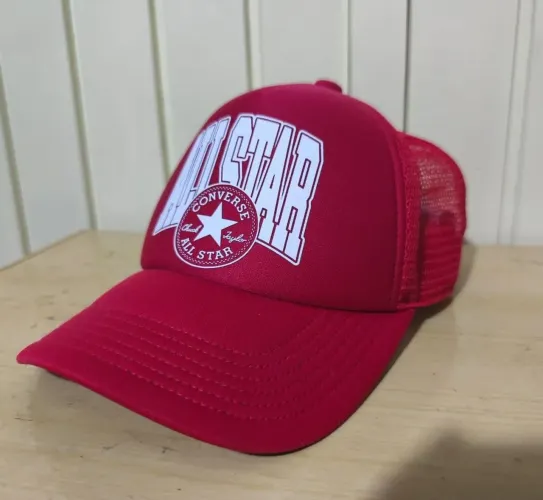 Boné vermelho retrô College Trucker Converse All Star original 