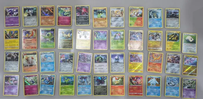 43 Cartas de Pokemon