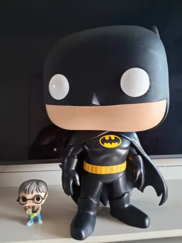 FUNKO POP BATMAN 18 POLEGADAS. O MAIOR DA CATEGORIA COM CAIXA.46 CENTÍMETROS