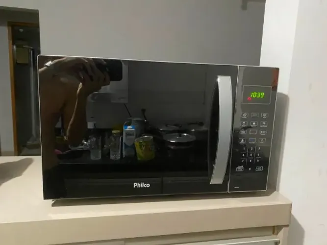 microondas PHILCO espelhado