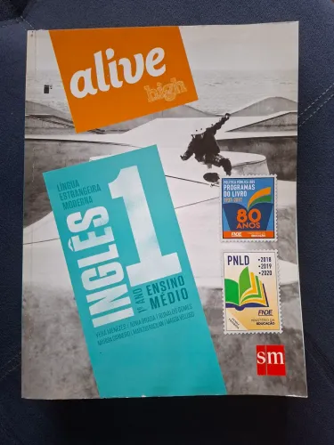 Livro de Ingles Alive high 1° ano com CD