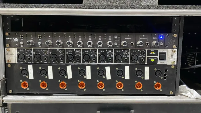 CONSOLE PARA ESTÚDIOS
