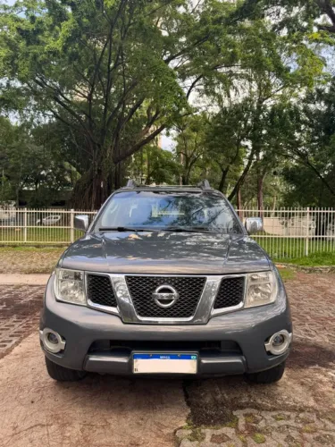 Nissan Frontier SL CD 4X4 2.5tb Diesel AUT 2015