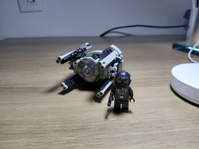 LEGO Star Wars 75128 - TIE Advanced Prototype Microfighter - Completo