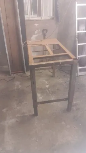 Mesa ferro
