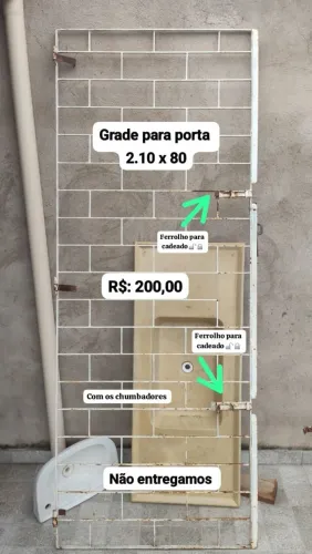 Grande porta de 0.80 x 2 .10 alumínio