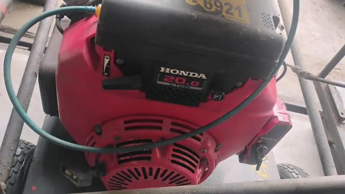 Motor Honda 20HP