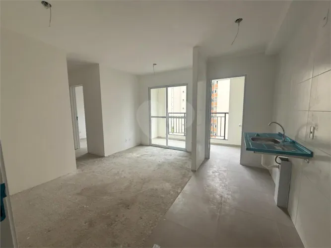 Apartamento à venda com 2 quartos no condomínio Residencial Petra Square, Guarulhos - SP