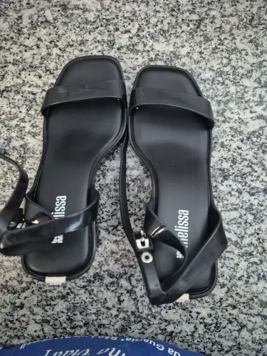 Sandália Melissa Semi nova