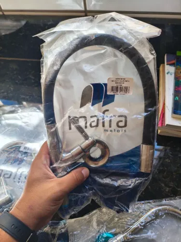 Torneira flexível para cozinha, cor preta, nova, sem uso