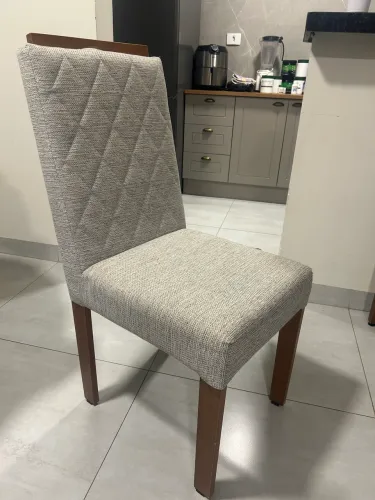 Conjunto com 4 cadeiras para mesa de jantar
