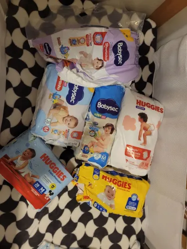 120 fraldas tamanho M - huggies- babysec