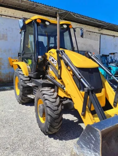  Retroescavadeira JCB 3cx 4x4 ano 2016