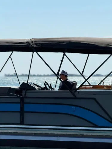 VELLAR PONTOON 7500