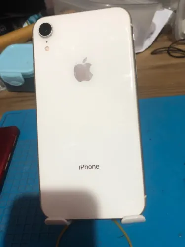 iPhone xr,branco,em perfeito estado,550.00