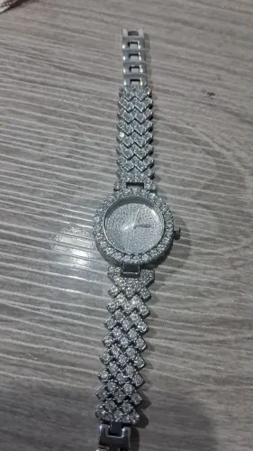 Relogio feminino Novo
