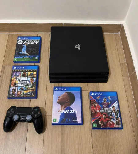 PS4 PRO 1T + 4 jogos em ótimo estado