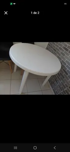 Vendo uma mesa de plástico!sem cadeiras 