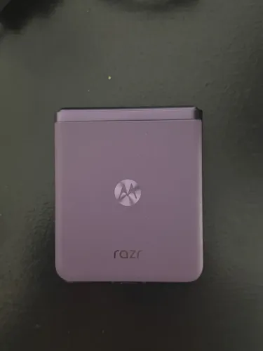 Motorola Razr 40 roxo 256gb